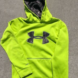 Under Armour boys youth xl hoodie